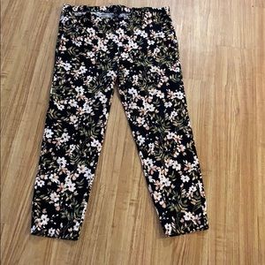 Floral Capri trousers